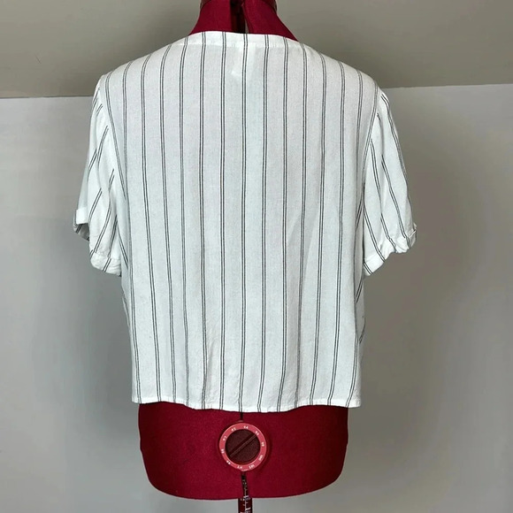 Anko viscose  short sleeve relaxed fit striped blouse waist tie - Picture 2 of 9